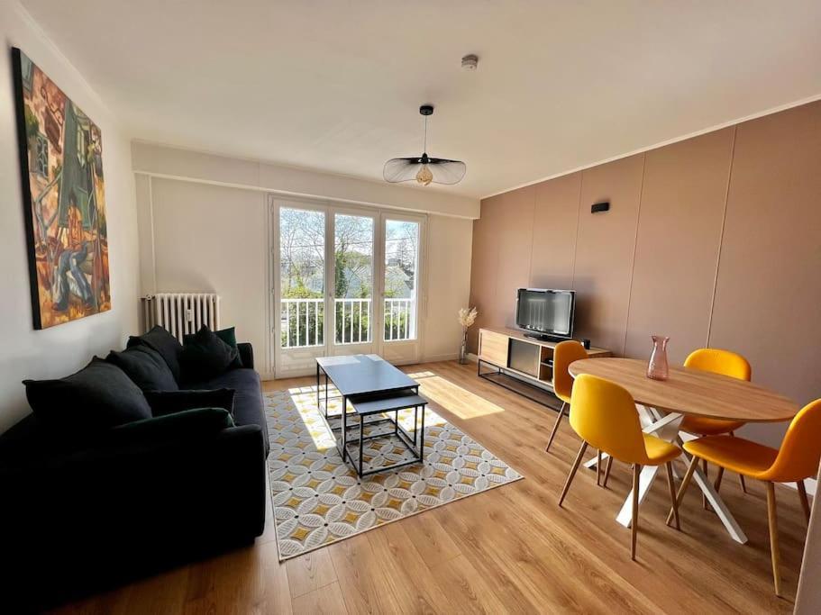 Appartamento T2 Lumineux Refais A Neuf Avec Parking ! Lorient Esterno foto