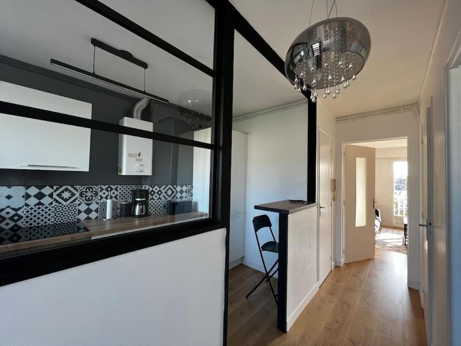 Appartamento T2 Lumineux Refais A Neuf Avec Parking ! Lorient Esterno foto